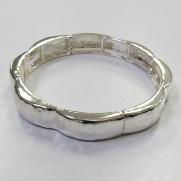 Pretty Silver Hammered Texture Stretch Bangle Bracelet - Picture 1 of 2